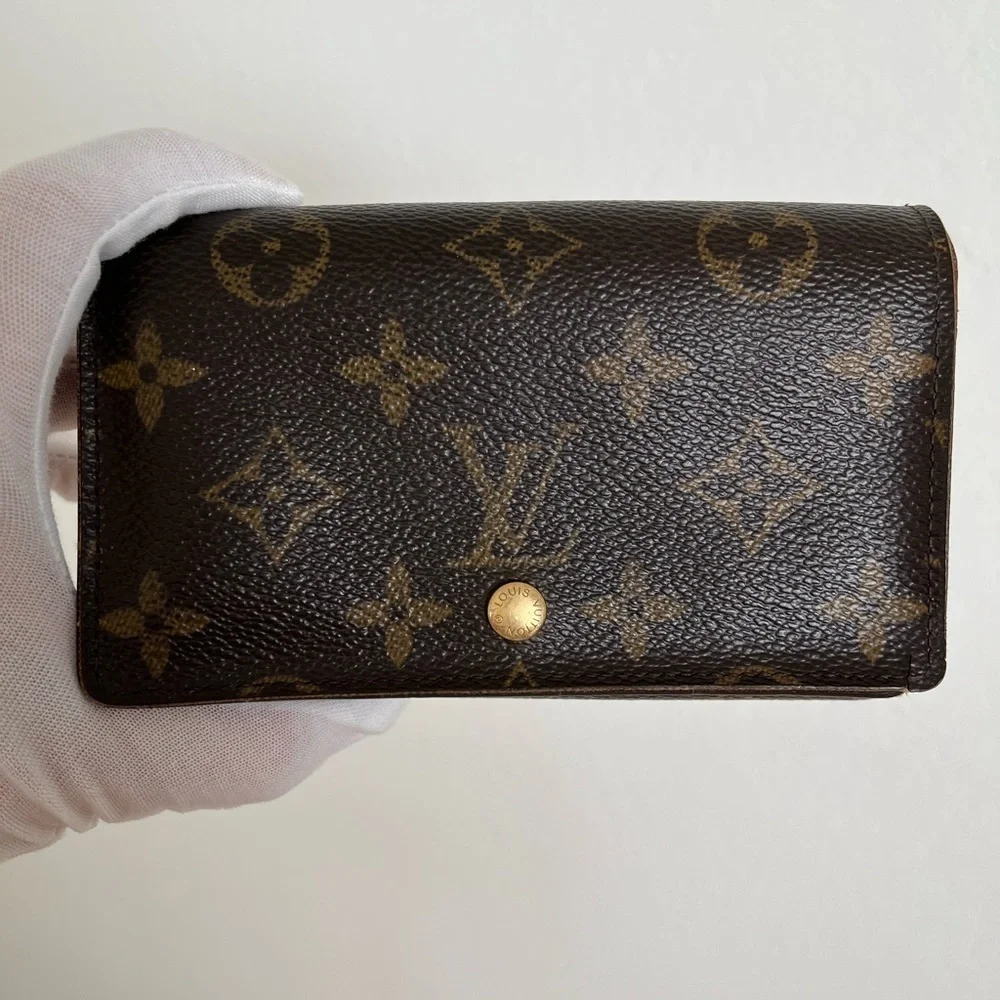 Louis Vuitton Tresor Wallet Monogram Zip Around Porte Monnaie Billets EUC